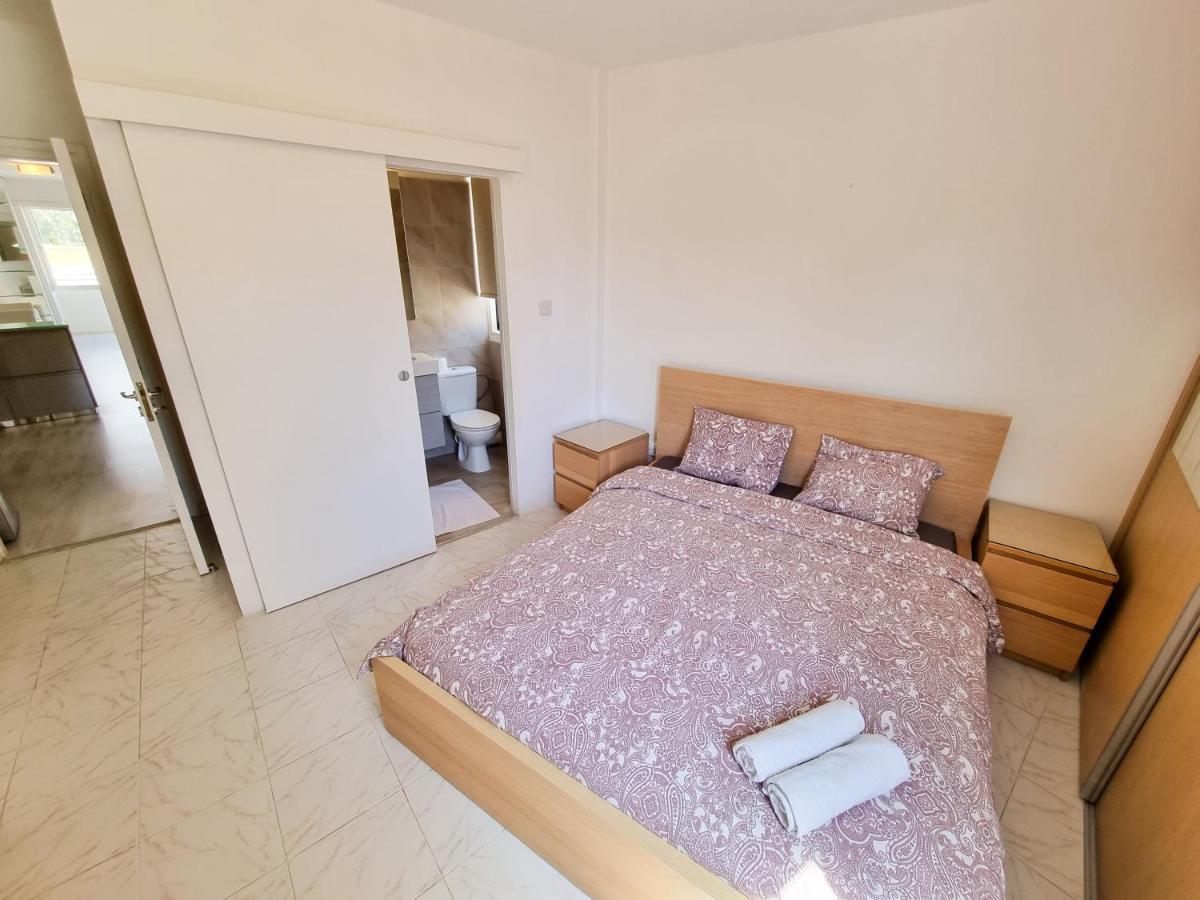 Cheer Up City Apartment, Near To The Finikoudes Beach Ларнака Экстерьер фото